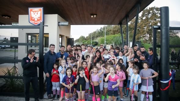 Inauguración de la nueva entrada con la intendenta Eva Mieri y autoridades del club Don Bosco